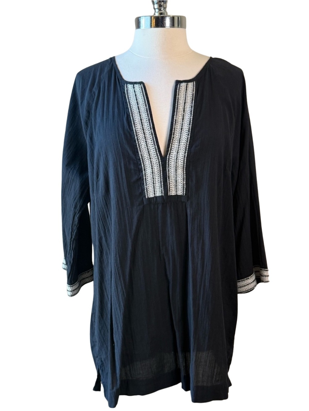 ATHLETA Black Tunic with White Embroidered Trim Size XL Cotton Coverup